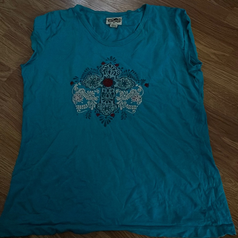 Lucky brand tshirt